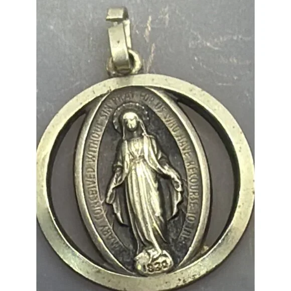 VTG Miraculous Medal Pendant Cutout Open Frame Catholic Holy Mother Religious - Picture 1 of 9
